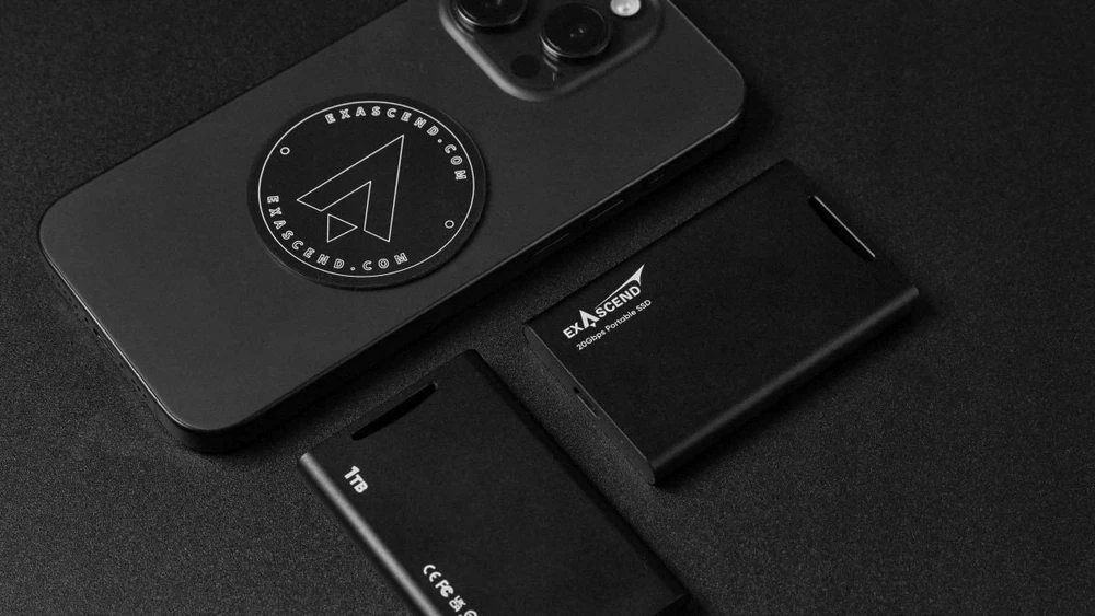 Išorinis kietasis diskas SSD ExAscend Element Portable 4TB Juodas (EXU2S3M04TP0B)