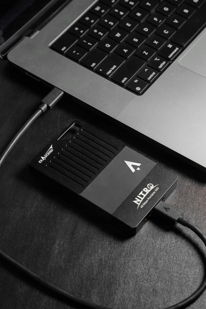 Išorinis kietasis diskas SSD ExAscend Nitro Portable 2TB (EXU4M6N02TP0B)