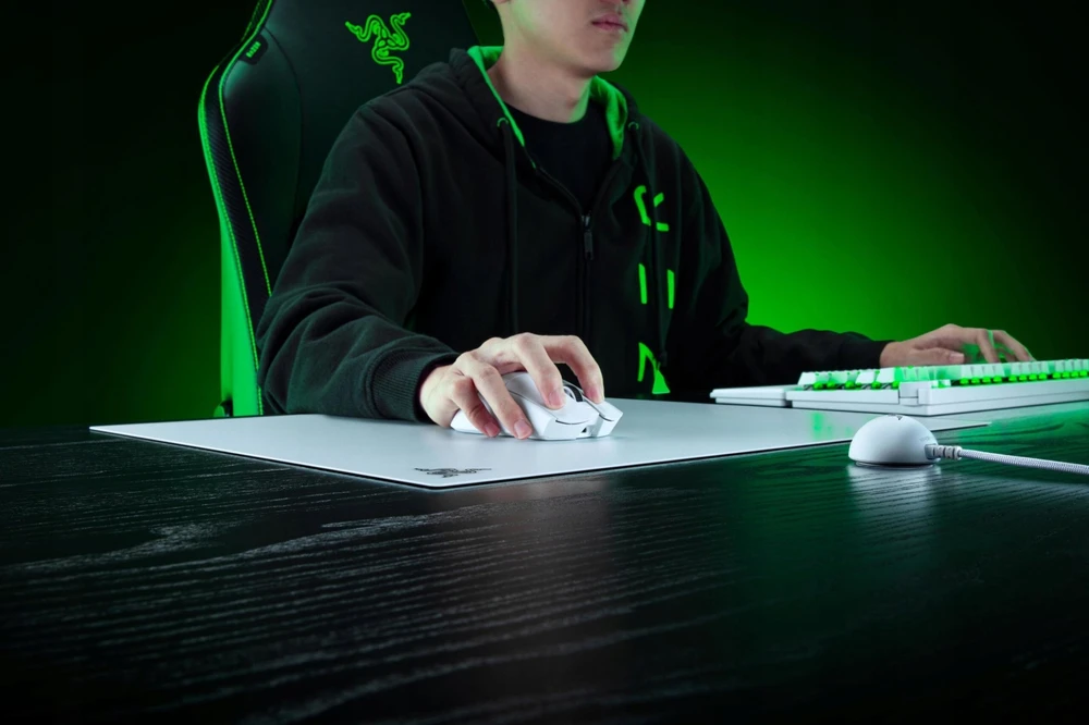 Kilimėlis Razer Atlas Pro Ultra-Thin Glass Pelė žaidimams Mat | Baltas
