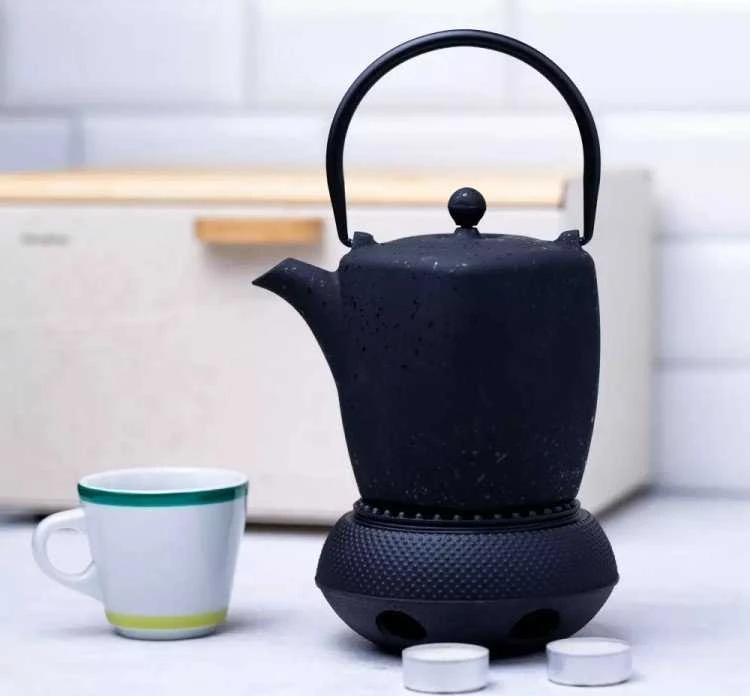 Zaparzacz Ketaus infuzorius, juodas, 0,9 l „Kinghoff“