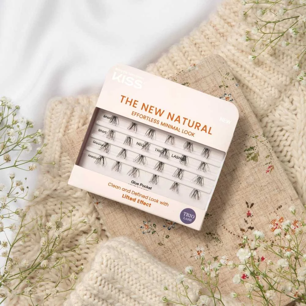 KISS The New Natural Trio Lash