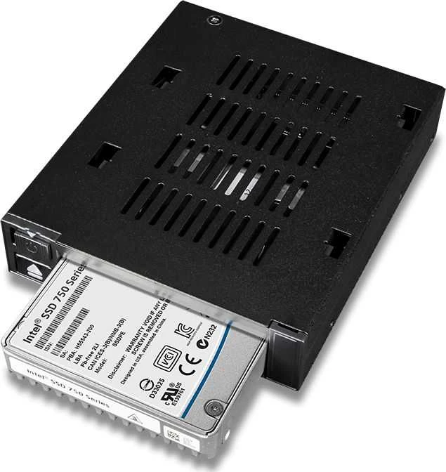 Icy Dock 2.5" stalčius su Intel SSD 750
