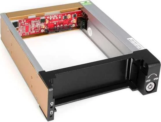 „StarTech“ SATA HDD MOBILIŲJŲ stelažų gaubtas (DRW150SATBK)