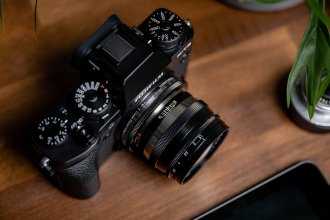 Voigtlander Close Focus II su rageliu Leica M / Fujifilm X