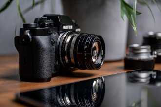 Voigtlander Close Focus II su rageliu Leica M / Fujifilm X