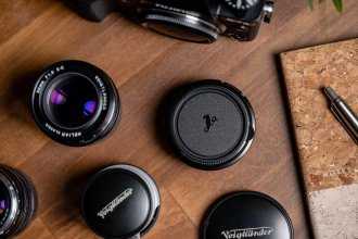 Voigtlander Close Focus II su rageliu Leica M / Fujifilm X