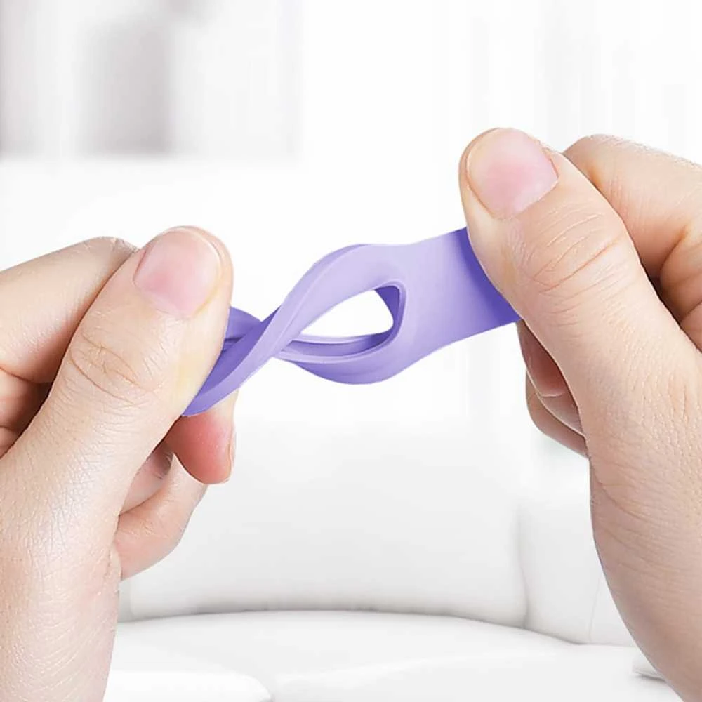 Crong Silikoninis dėklas with Key Ring - Protective case for Apple AirTag key ring Violetinė