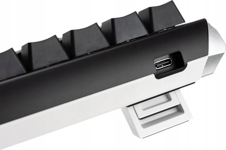 Ducky One 3 Classic Juodas/Baltas Mini žaidimų klaviatūra, RGB LED – MX-Raudona US išdėstymas