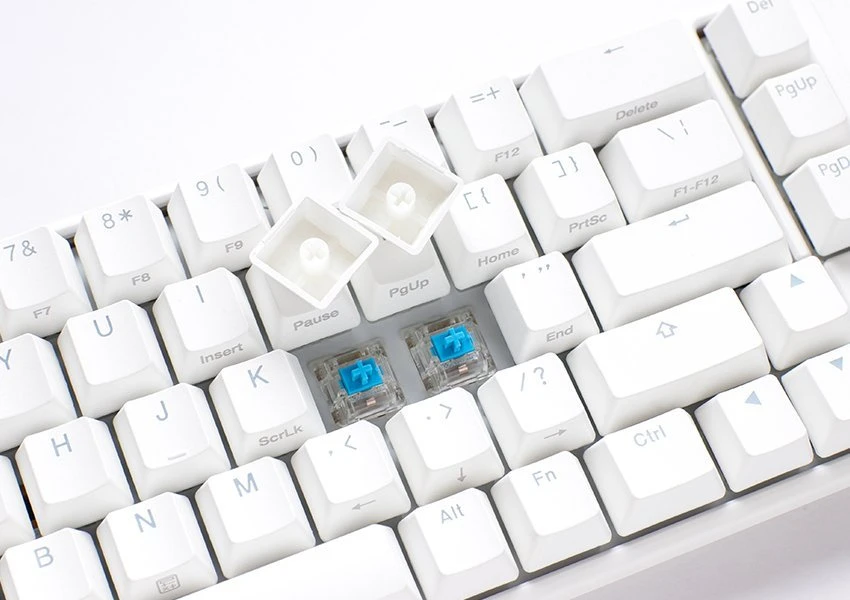 Ducky One 3 Classic Pure Baltas SF Klaviatūra žaidimams, RGB LED - MX-Raudona
