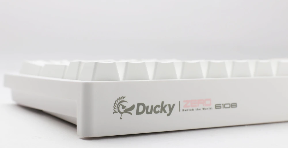 Ducky Zero 6108 Pure Baltas belaidė žaidimų klaviatūra – MX2A Speed-Sidabrinis US išdėstymas