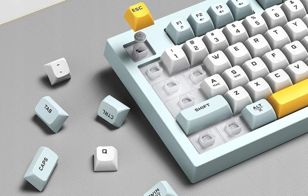 ONIKUMA G80 žaidimų klaviatūra