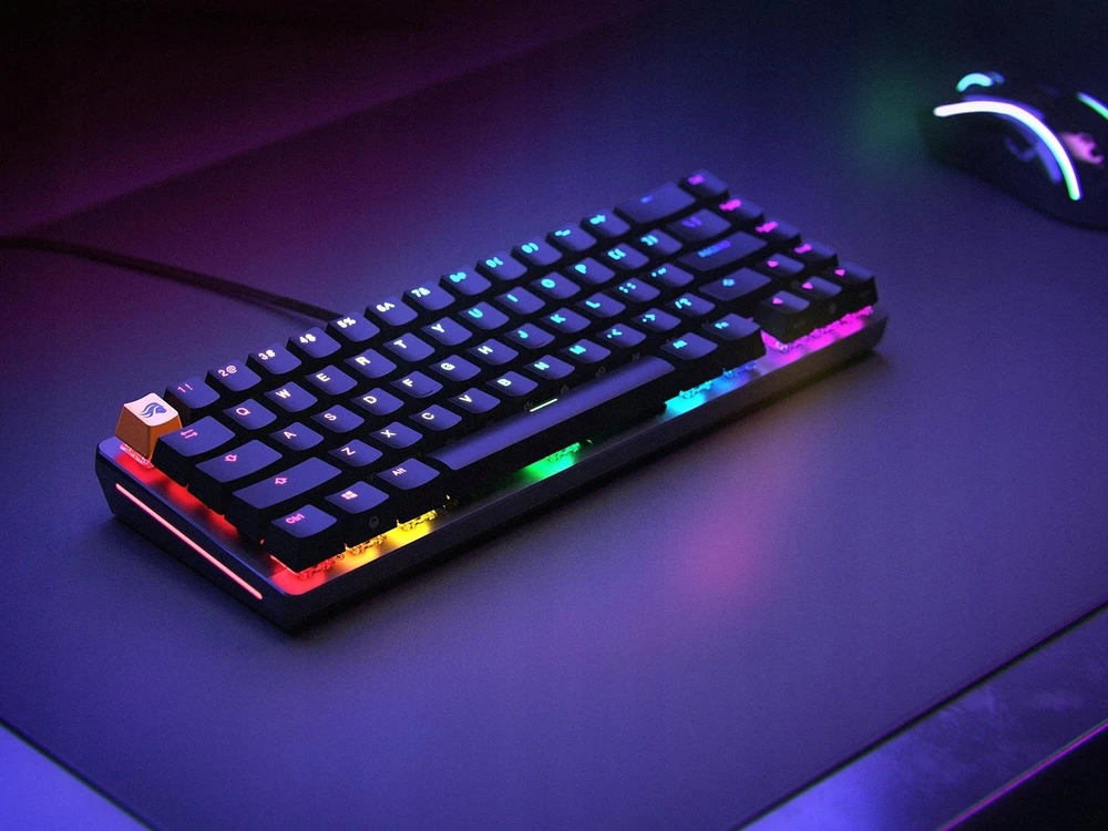 Klaviatūra Glorious GLO-KB GMMK2 65% RGB Hot Swap Fox Switch Juoda
