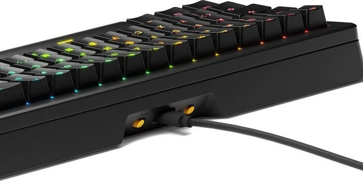 Glorious GMMK 3 65 % Custom Gaming-klaviatūra - Pre-Built, ISO (DE), Fox Switches, juodas
