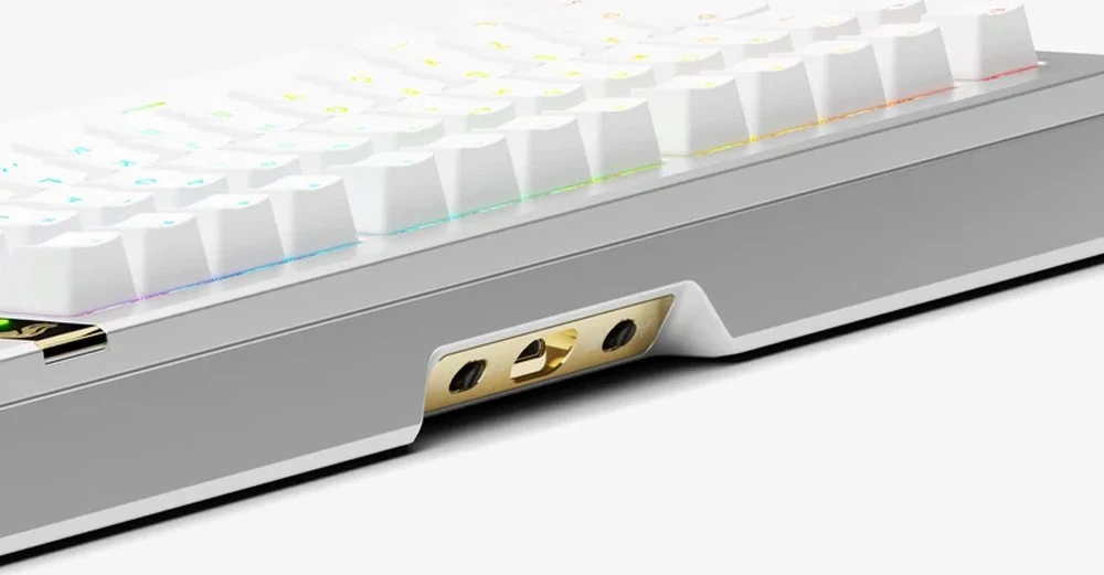 „Klaviatūra Glorious GMMK 3 Pro HE Wireless“ 75 % pritaikyta žaidimų klaviatūra – iš anksto surinkta, ANSI (JAV), „Fox HE Switches“, sidabrinė