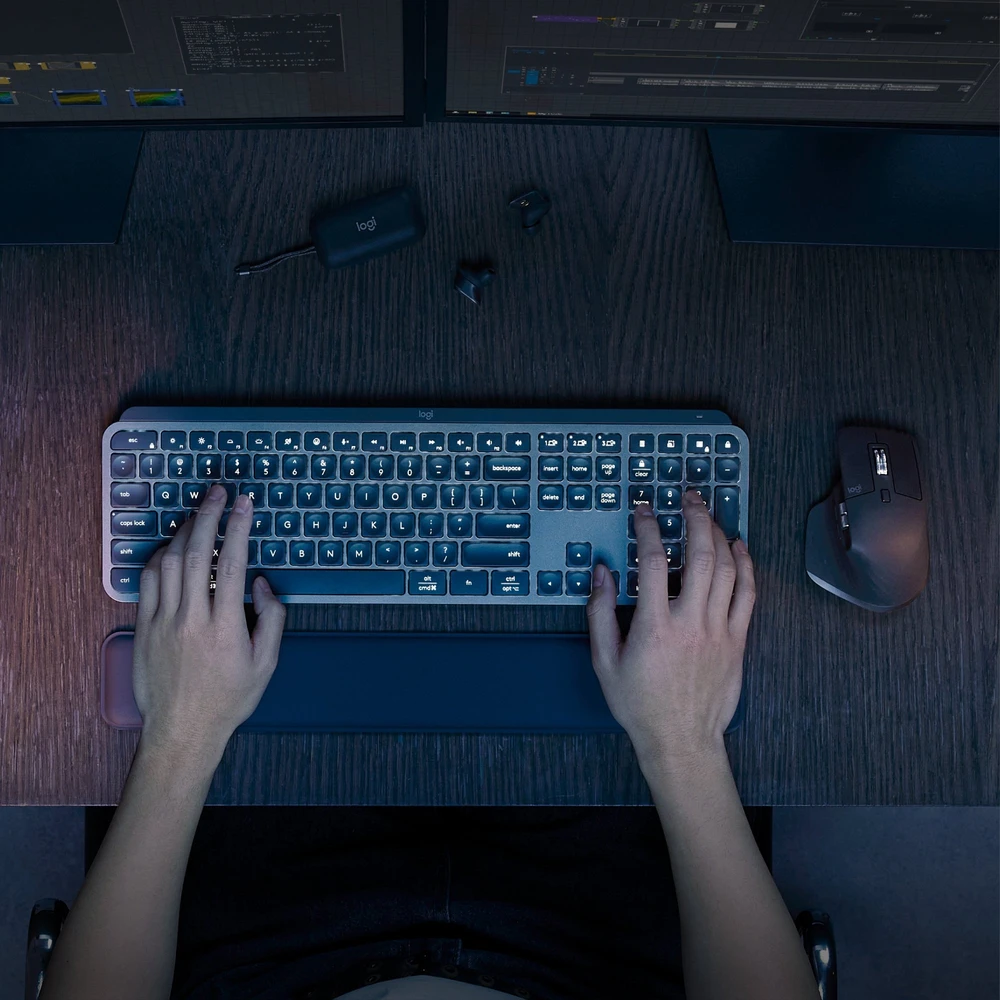 Klaviatūra Logitech MX KEYS S COMBO – GRAPHITE FRA/- BT – N/A – CENTRAL-419