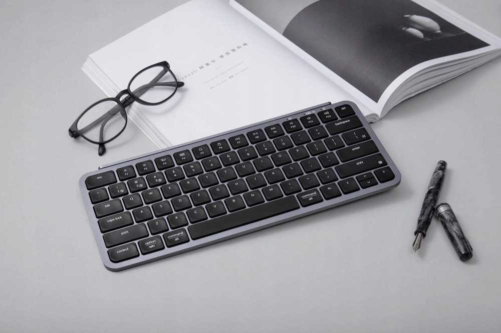 Klaviatūra Keychron B1 Pro 75% membraninis erdvės pilkas