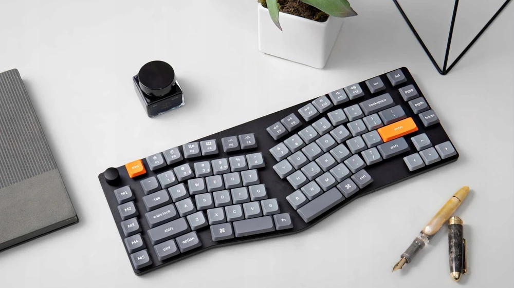 Klaviatūra žaidimams Keychron K15M Gateron Low Profile MX Raudona 2.0 belaidė mechaninė su pašvietimu szaro-juoda