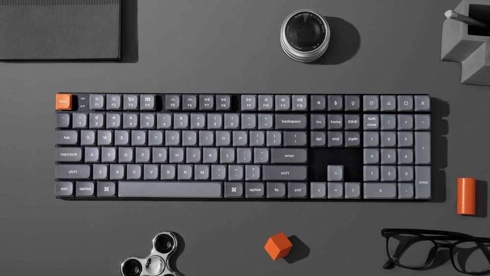 Klaviatūra žaidimams Keychron K5 Max Gateron Brown (Low Profile) belaidė mechaninė su pašvietimu szaro-juoda