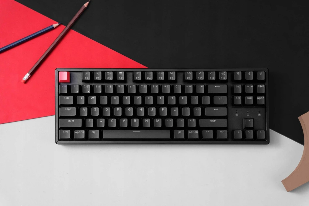 Klaviatūra žaidimams Keychron K8 V2 Keychron Super Raudona belaidė mechaninė su pašvietimu juoda