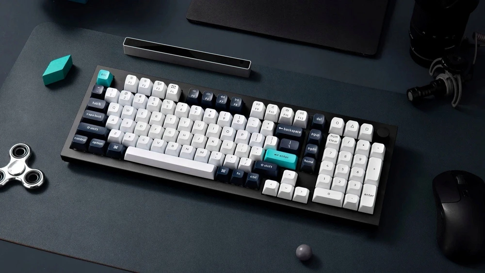 Klaviatūra žaidimams Keychron Q5M-M1 96% Raudona Switch RGB Hot-Swap