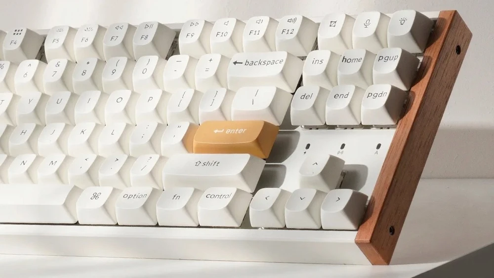Keychron K8 HE SE Wireless Belaidė Žaidimų Klaviatūra | Baltas, Gateron Magnetic Nebula