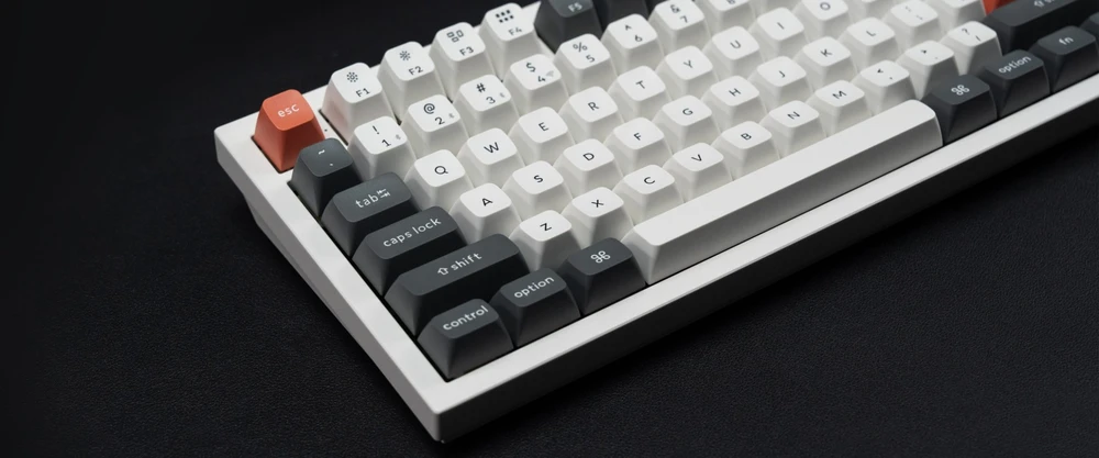 Klaviatūra žaidimams Keychron Q6U-P1 100% Milk POM Raudona Switch Hot-Swap 8K