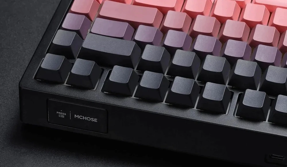 MCHOSE G75 belaidė mechaninė klaviatūra | US | Matcha Latte Switch V2 | 2.4GHz, BT | Juoda-rožinė