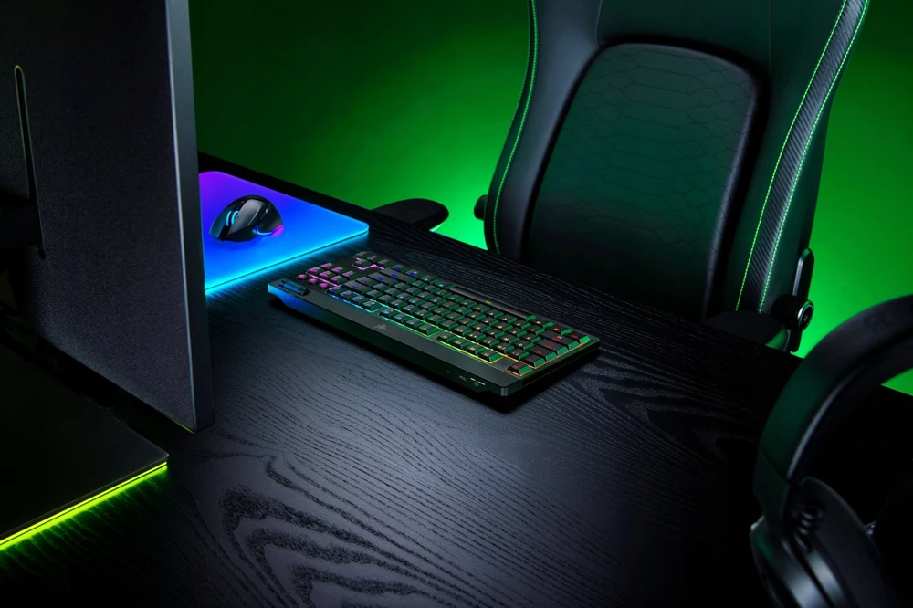Razer | BlackWidow V4 žemo profilio be klavišų HyperSpeed | Klaviatūra | Belaidis | JAV | Bluetooth | Geltona jungikliai | Juodas