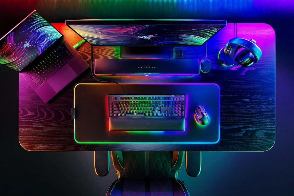 Razer BlackWidow V4 Pro Klaviatūra žaidimams, Žalias Switch, USB, DE išdėstymas