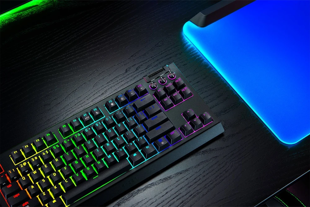 Klaviatūra žaidimams Razer BlackWidow V4 Razer Oranžinis (tactile) belaidė mechaninė su pašvietimu juoda