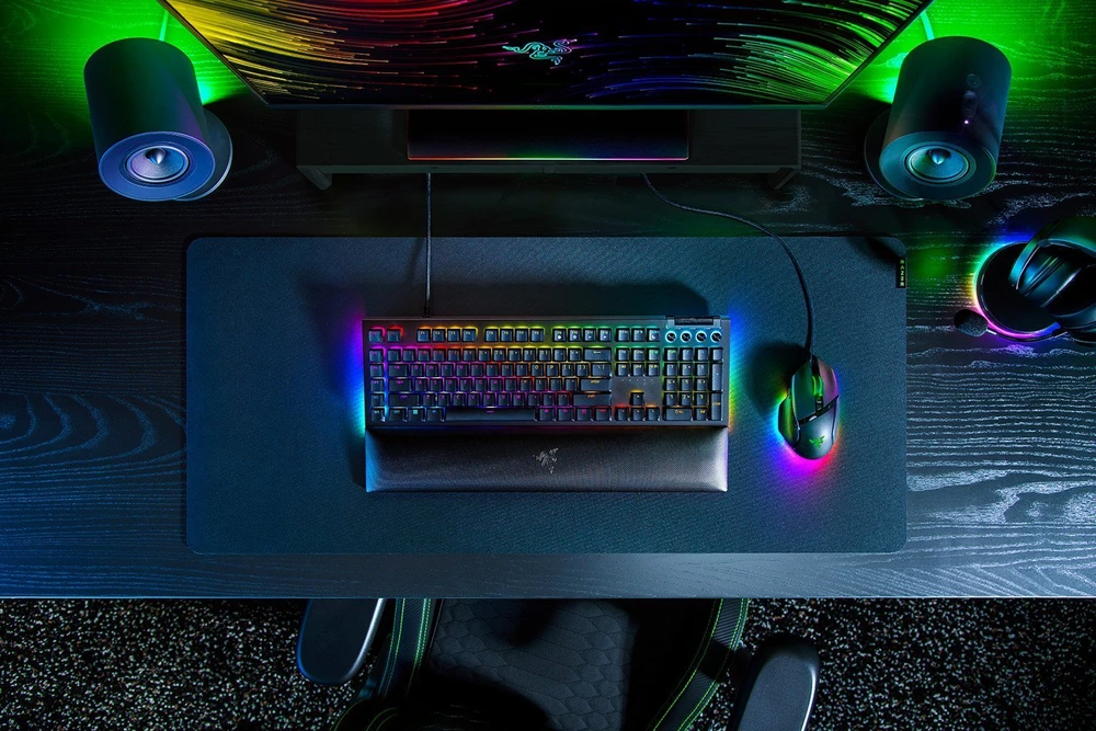 Razer BlackWidow V4 Klaviatūra žaidimams, mechanisch, RGB Žalias Switch, juodas