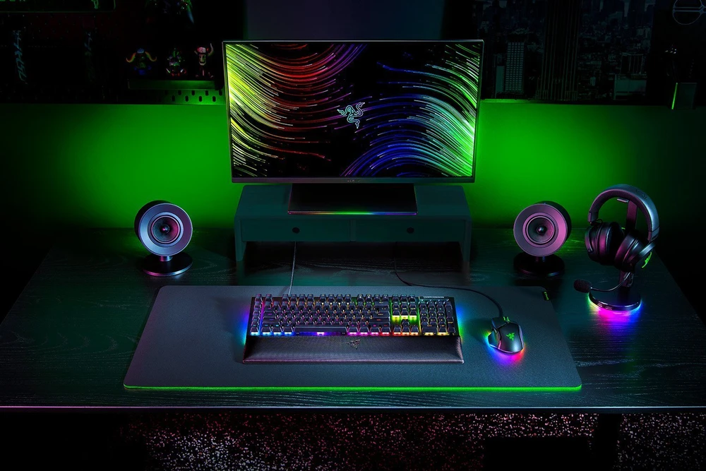 Razer BlackWidow V4 Klaviatūra žaidimams, mechanisch, RGB Žalias Switch, juodas