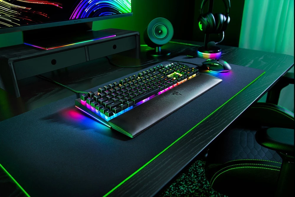 Razer BlackWidow V4 Klaviatūra žaidimams, mechanisch, RGB Žalias Switch, juodas