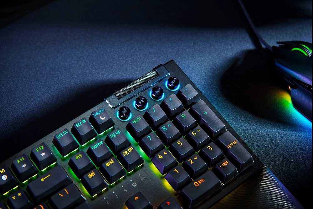 Razer BlackWidow V4 Klaviatūra žaidimams, mechanisch, RGB Žalias Switch, juodas