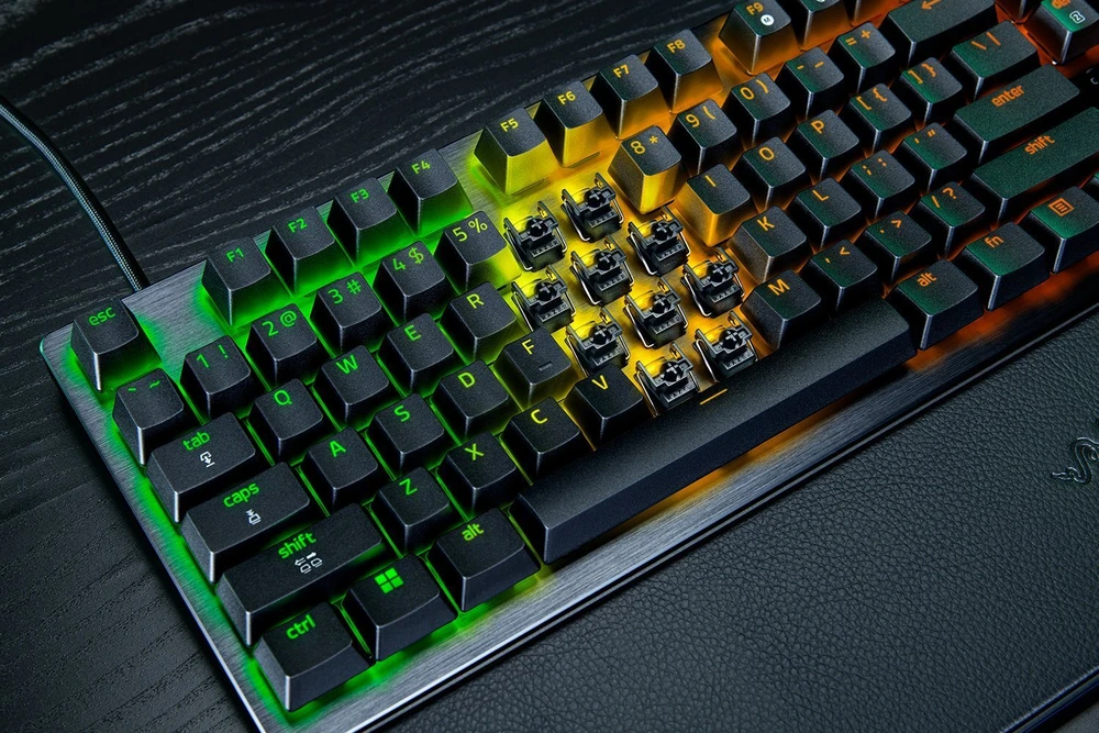 Razer Huntsman V3 Pro 8KHz | Klaviatūra žaidimams | su laidu | US | Razer Analog Optical Switch Gen-2 | Juodas