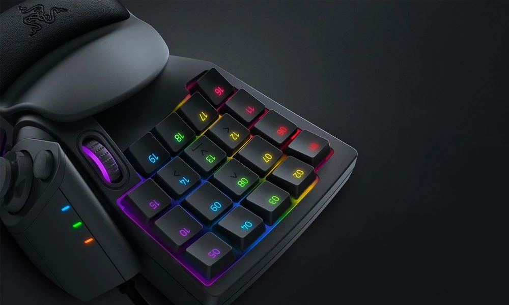 Chroma žaidimų klaviatūra Razer Tartarus V2