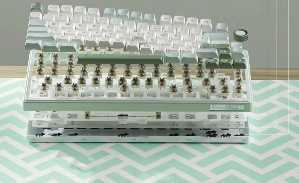 Royal Kludge RK R75 Sidabrinis Switches Skycyan Žaidimų klaviatūra baltos spalvos