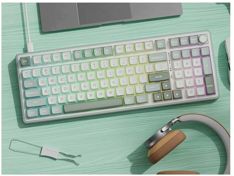 Royal Kludge RK-R98 RGB Sky Cyan laidinė klaviatūra | 96%, Hot-swap, rusvai gelsvas switches, US
