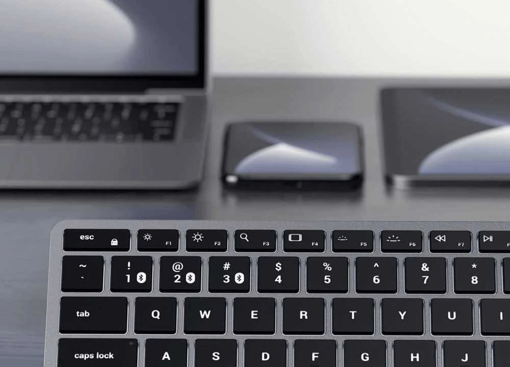 Satechi X1 belaidė klaviatūra iki 3 įrenginių – US Eng išdėstymas