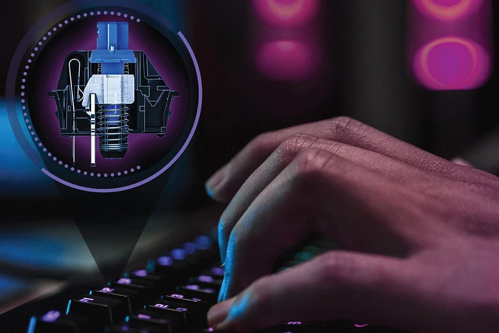 Klaviatūra Vertux Vertux Mechaninė klaviatūra anti-ghosting Mechaninė COMANDO QWERTY RGB