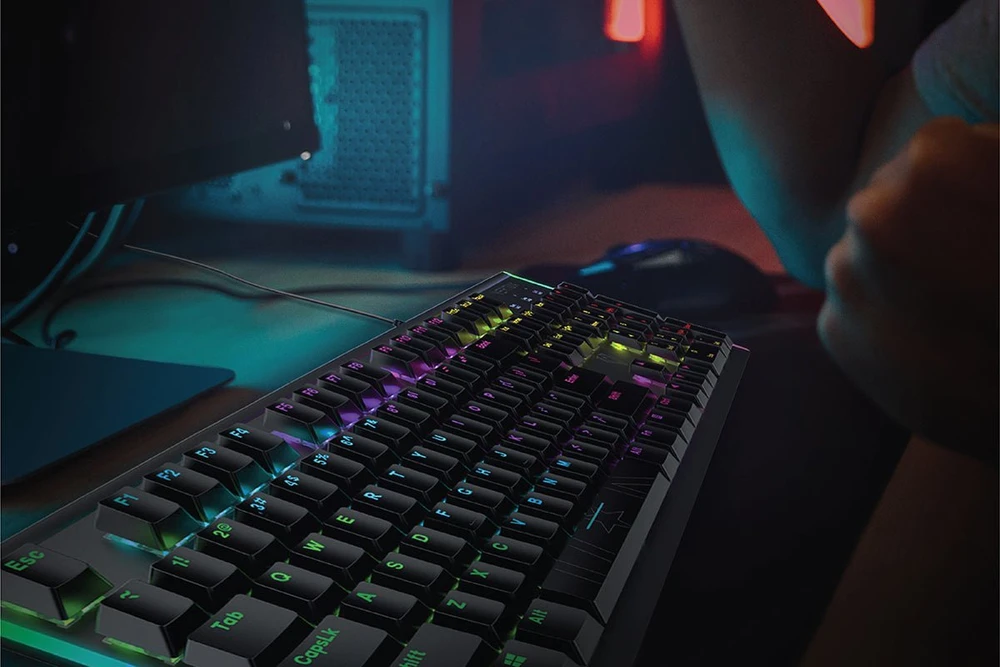Klaviatūra Vertux Vertux Mechaninė klaviatūra anti-ghosting Mechaninė COMANDO QWERTY RGB