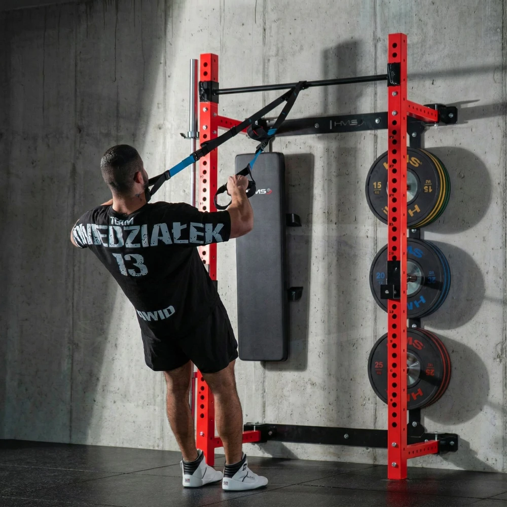 Prie sienos tvirtinama slankiojanti jėgos gardelė su suoliuku KLT34, raudona, HMS Fitness