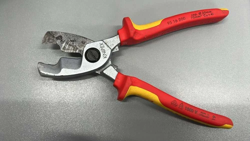 Kabelių žirklės iki 70mm2 1000V KNIPEX