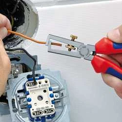 Laidų nuizoliavimo replės KNIPEX 1102