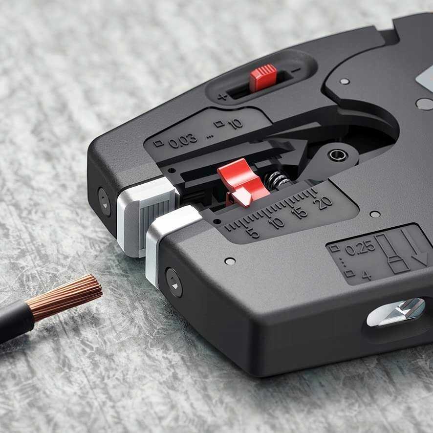 KNIPEX NexStrip elektriko daugiafunkcis įrankis