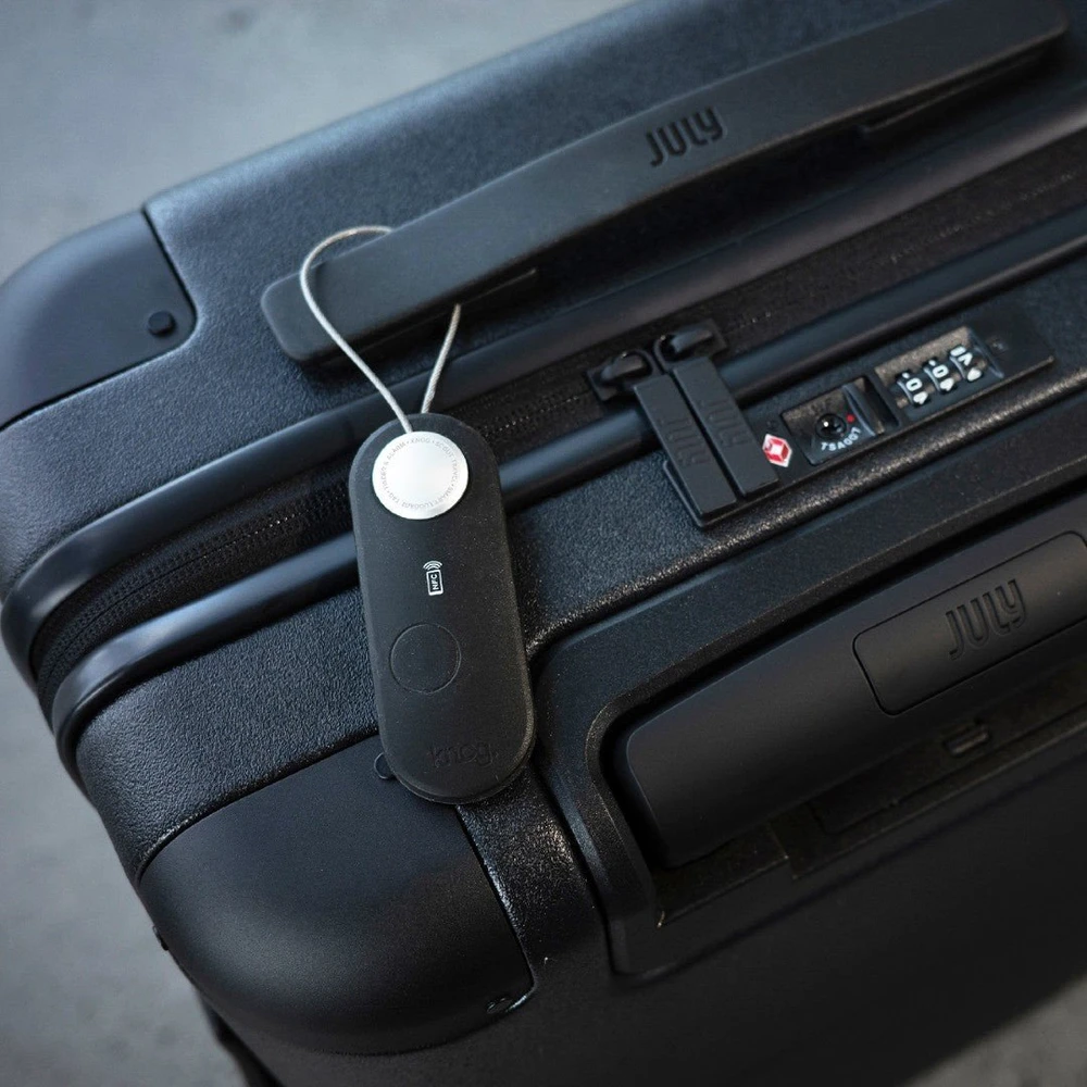 Išmanusis laikrodis „Apple Knog Scout Travel“ apsaugos nuo vagystės signalizacija ir vietos nustatymo įrenginys, „Apple iOS“, juodas