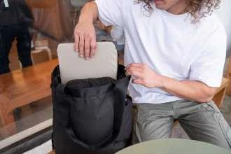 Kelioninė kuprinė - WANDRD Tote Backpack Kuprinė, Juoda