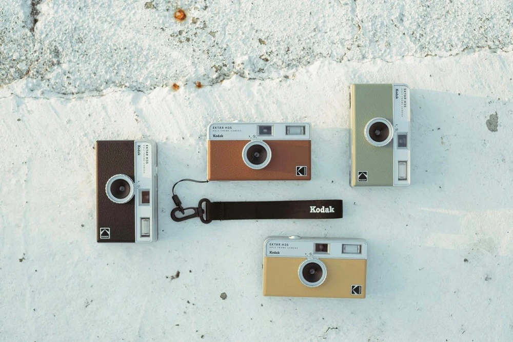 Kodak Half Frame Film Camera EKTAR H35 Baltas