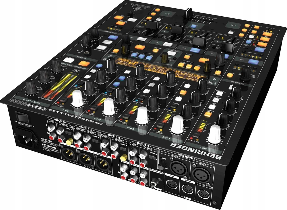 Behringer DDM4000 garsų maišiklis 5 kanalai