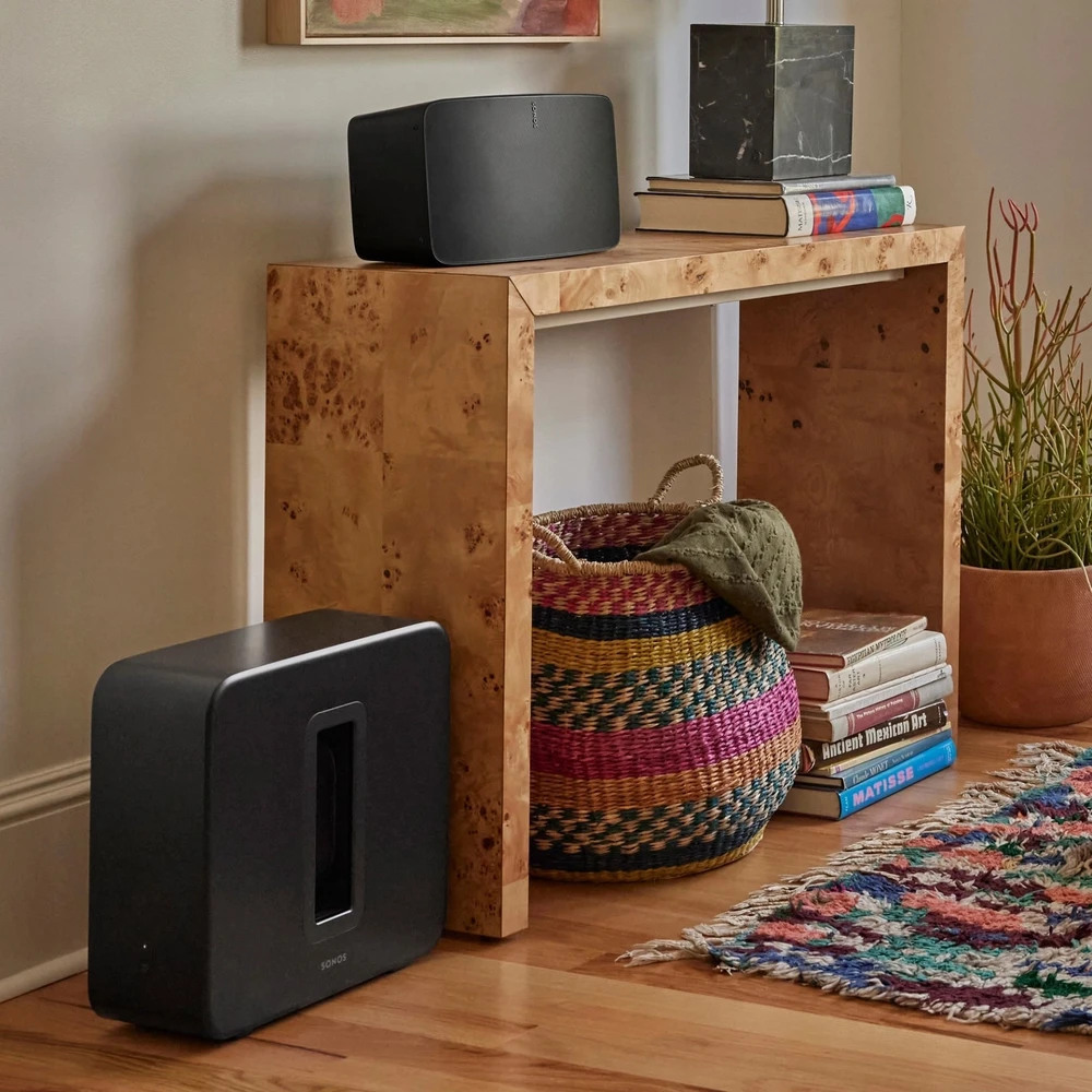Žemų dažnių garsiakalbis Sonos Sub 4, Juodos spalvos